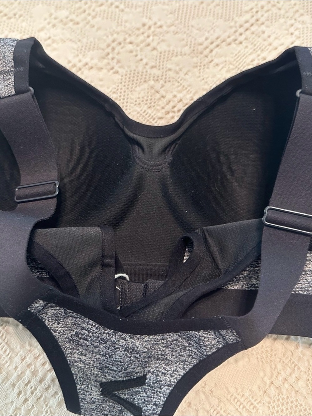 Victoria's Secret VSX Sport Heathered Black & Gray Racerback Sports Bra 32C - Picture 8 of 9